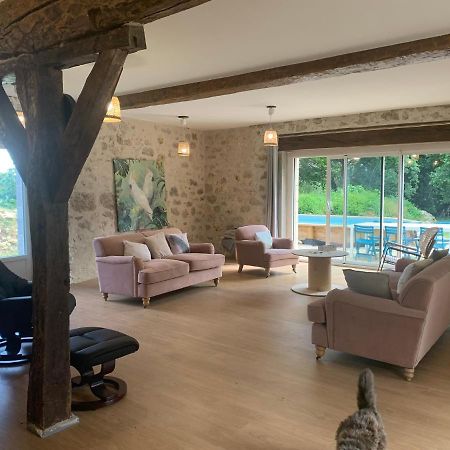 Maison Papillon Gite De Ressourcement Lusignan-Petit Extérieur photo